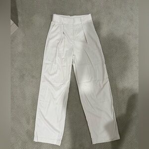 Lululemon Woman’s Trousers Size 4